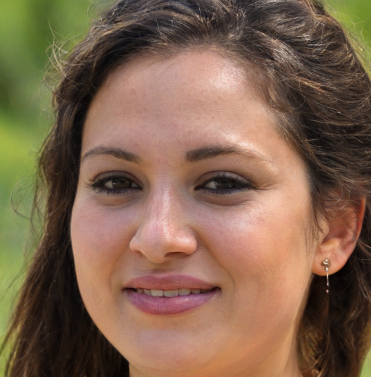 <em><strong>Elena Sánchez</strong></em>