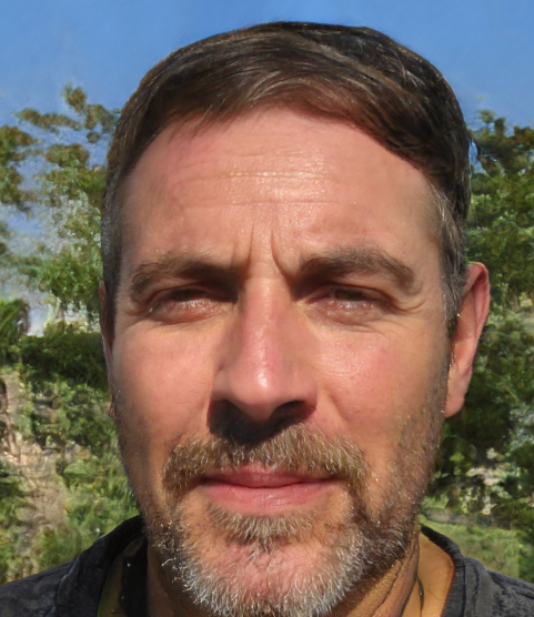 <em><strong>Carlos Martos</strong></em>